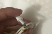 乐酷手机充电器拆解步骤是什么？