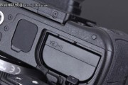 数码相机橡胶盖安装方法是什么？