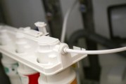 红灯亮了怎么处理（净水器红灯亮起可能的原因及处理方法）