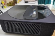 如何降低激光投影仪噪音的方法（解决激光投影仪噪音问题的有效措施）