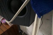 音箱低音炮并联连接线的正确接法？