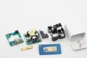 一毛充电器的工作原理是什么？使用时应注意什么？
