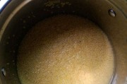 如何消除小米电饭煲的焦味问题（简单有效的解决方法）