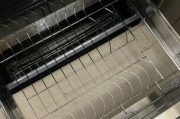 厨房消毒柜的清洁维护（保持卫生）