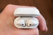 如何更改苹果AirPods的名称（简单教程帮助您个性化定制您的AirPods）