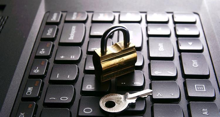 电脑键盘被锁住了解锁教程（快速解决电脑键盘锁定问题，恢复正常使用）