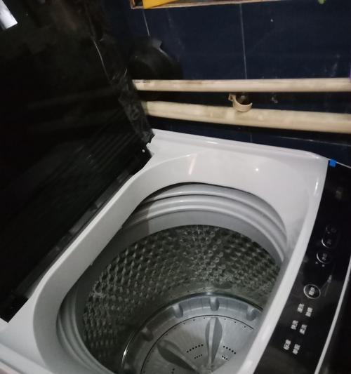 小天鹅洗衣机值得购买吗？（性能稳定可靠适合家庭使用）