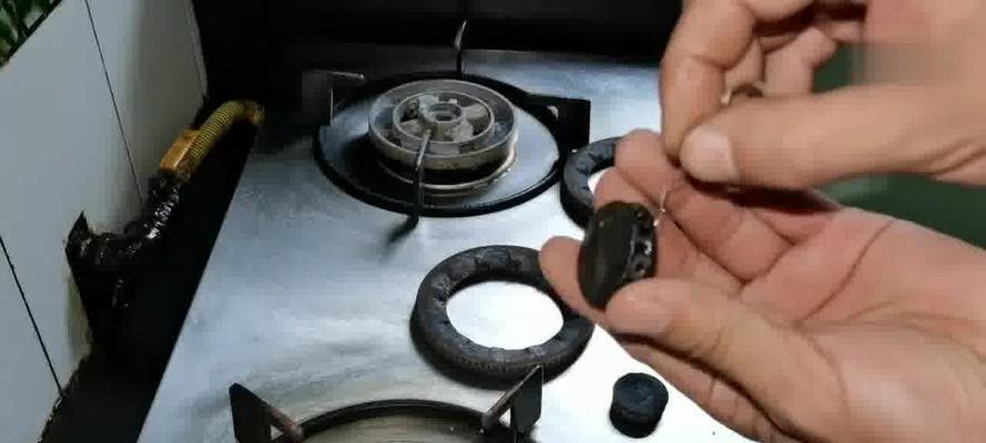 燃气灶外圈不着火的解决方法（如何修复燃气灶外圈一半不着火的问题）