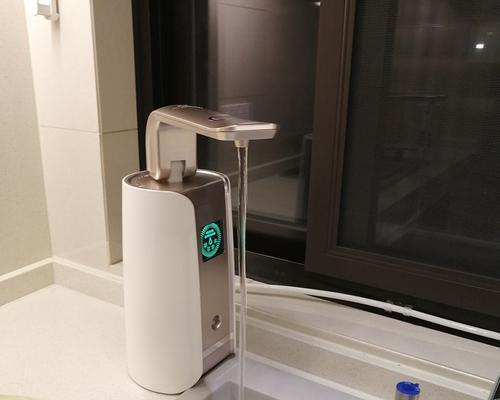 净水器结冰问题解决方法（净水器结冰原因分析及修理技巧）