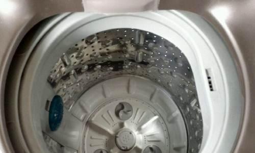 双桶洗衣机漏水原因及处理方法（解决双桶洗衣机漏水问题的有效措施）
