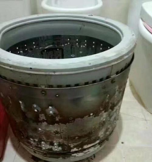 洗衣机清洗和维修的区别（了解洗衣机清洗和维修的不同）