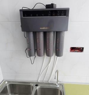 净水器出水小问题解决方法（怎样解决净水器一直出水小的问题）