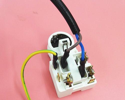 冰箱换电容后不制冷问题解析（电容器故障导致冰箱失去制冷功能）