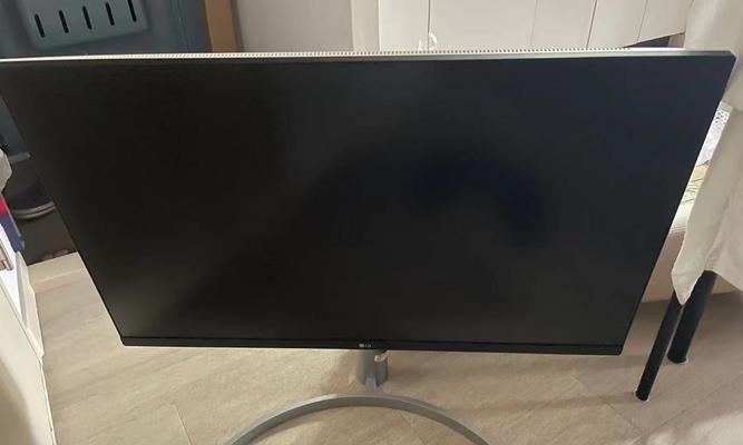 电脑显示器黑色模糊怎么办（解决电脑显示器黑色模糊问题的有效方法）