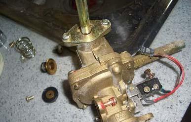 热水器联动阀故障代码解析（探究热水器联动阀故障代码的原因与解决方法）