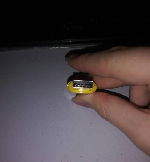 如何修复被写保护的U盘（解决U盘写保护问题的有效方法）