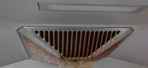 家庭油烟机的油垢清洗方法（简单）