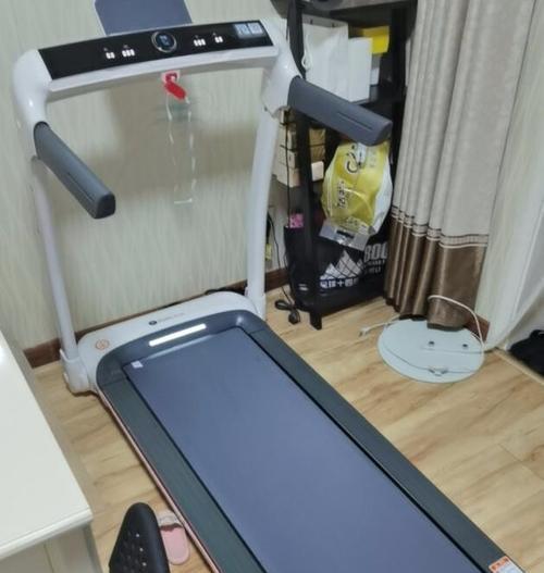 如何解决楼下跑步机噪音问题（减少跑步机噪音的实用方法）