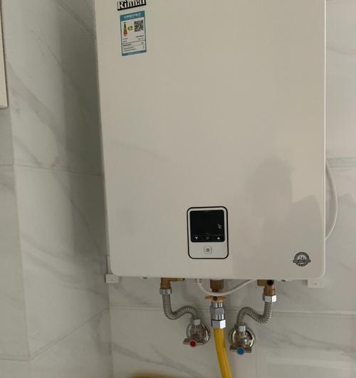 热水器防溅水槽清洗方法（保护热水器的有效措施与步骤）