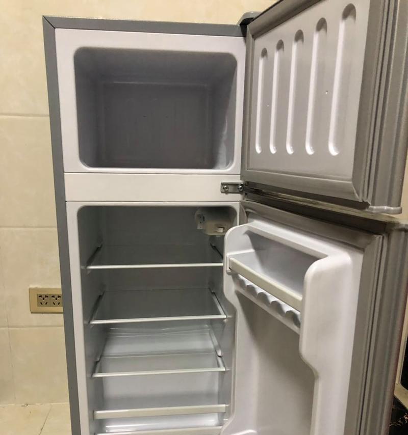 解决冰箱过度冰冻问题的实用方法（聪明有效的冷藏技巧让冰箱容量更大利用率）