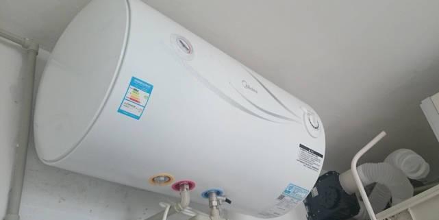 热水器被冻住了怎么办（应对冬季热水器冻结的有效方法）