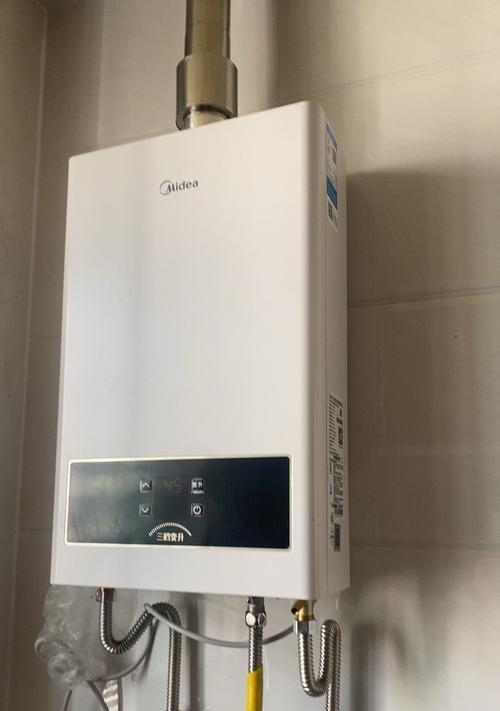 装燃气热水器，舒适享受温暖浴室（一步步教你如何以修新房装燃气热水器）