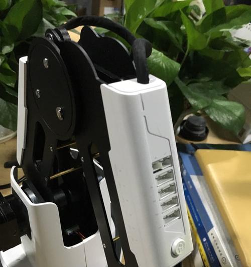 机械臂摄像师拍照技巧有哪些？如何用手机操作？