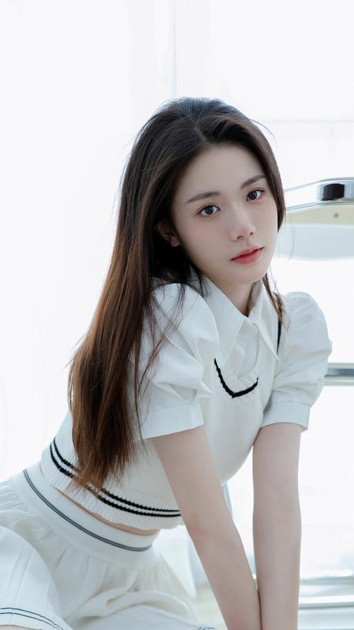 白色毛衣写真手机拍照技巧？
