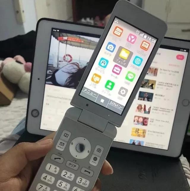 台湾翻转摄像头手机有哪些特点？