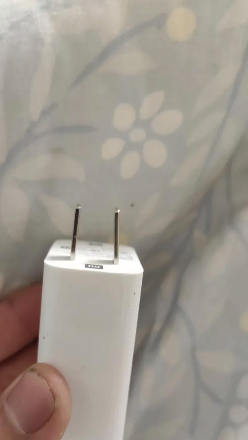 充电器插头五伏接线方法是什么？