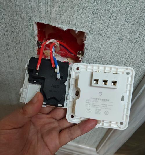 智能扩展墙壁插座怎么用？使用中应注意哪些安全问题？