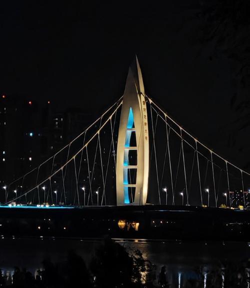 荣耀手机夜景拍摄效果好如何进一步提升？
