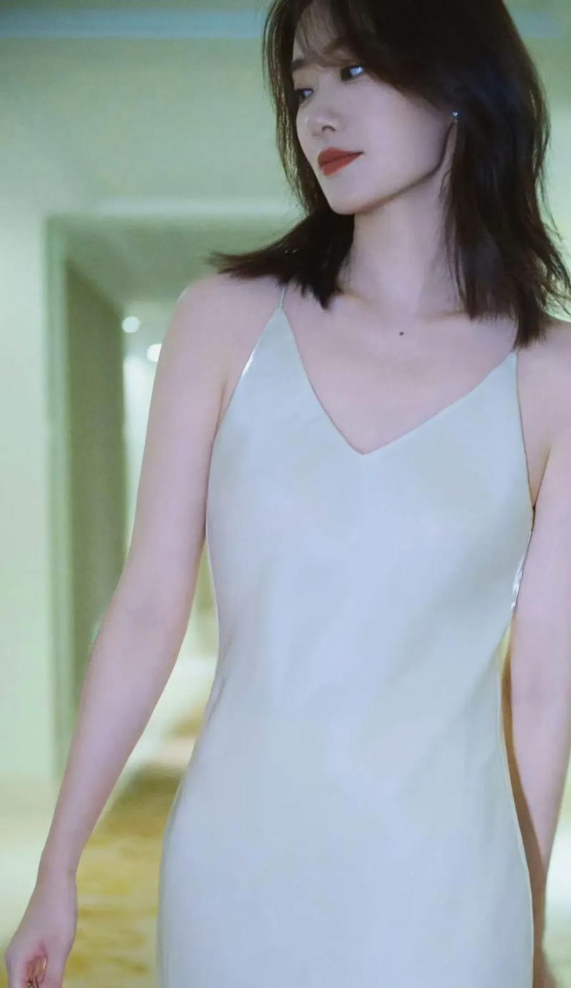 张小斐常用的苹果手机型号是什么？