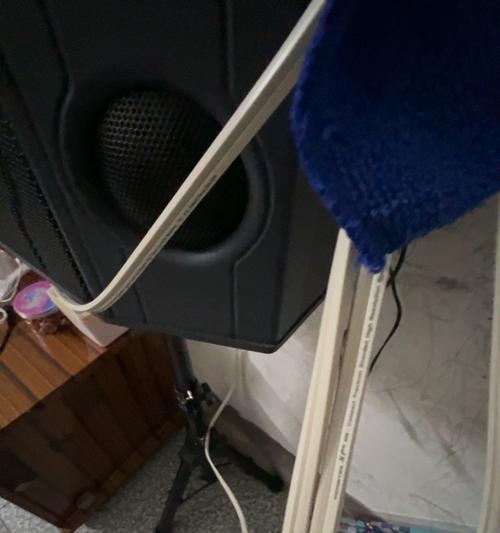 音箱低音炮并联连接线的正确接法？